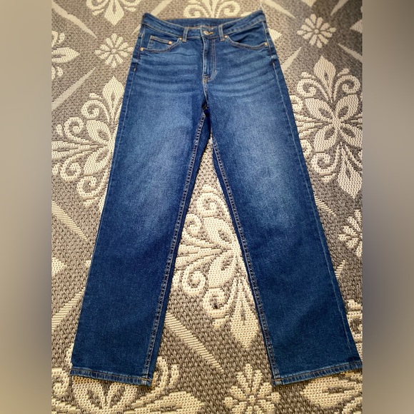 💙NWOT EXCELLENT CONDITION | H&M Straight Leg Jeans | Size 6 - Picture 1 of 6
